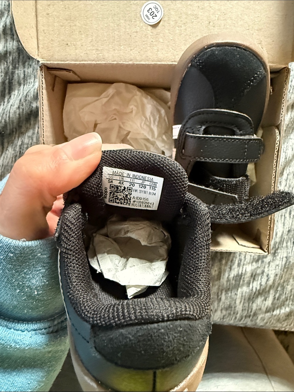 Adidas Black and White VL Court 3.0 CFI Shoe Box - Picture 5 of 5